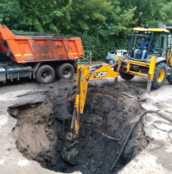 КВС приходится менять изношенные городские сети