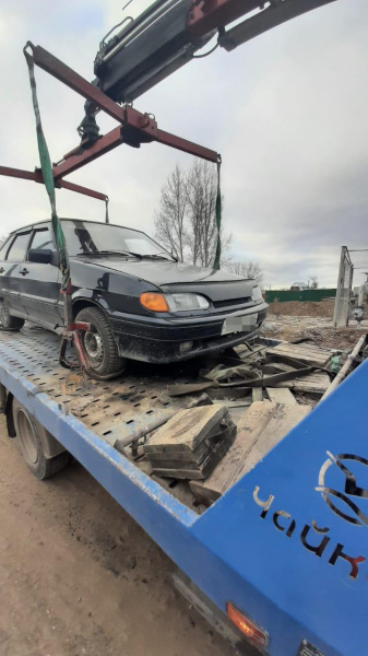 Саратовцу, погасившему задолженность, вернули автомобиль
