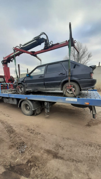 КВС: арестованный автомобиль должника перемещен на спецстоянку