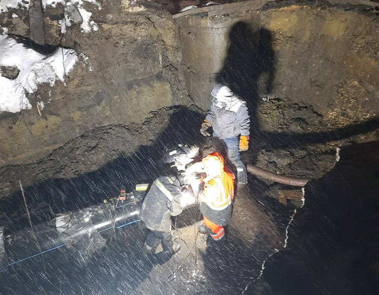 Водоснабжение потребителей после отключения d500 мм по ул. Огородная восстановлено