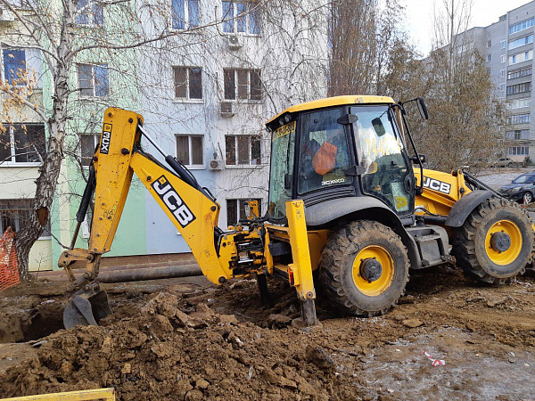 КВС начинает перекладку водопровода по улице Усть-Курдюмская