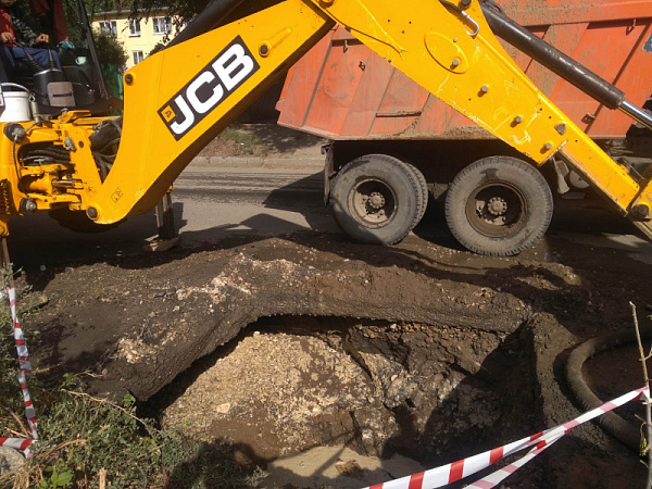 Последние жаркие дни лета спровоцировали увеличение аварийности водосетей